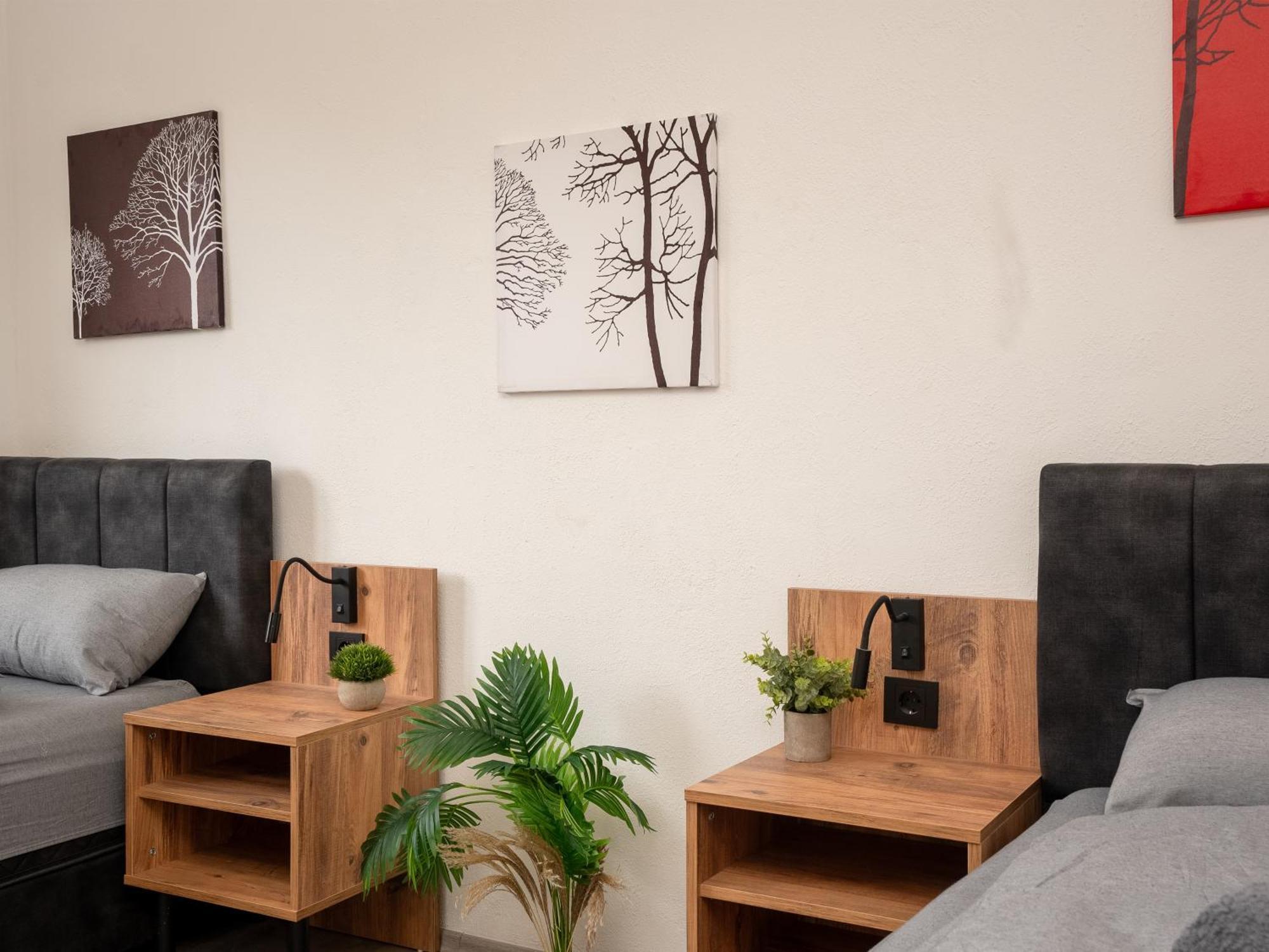Serviceroom24 - Apartment 4 In Herten Wlan - Smart-Tv - 24-7 Check-In Und Kueche Экстерьер фото