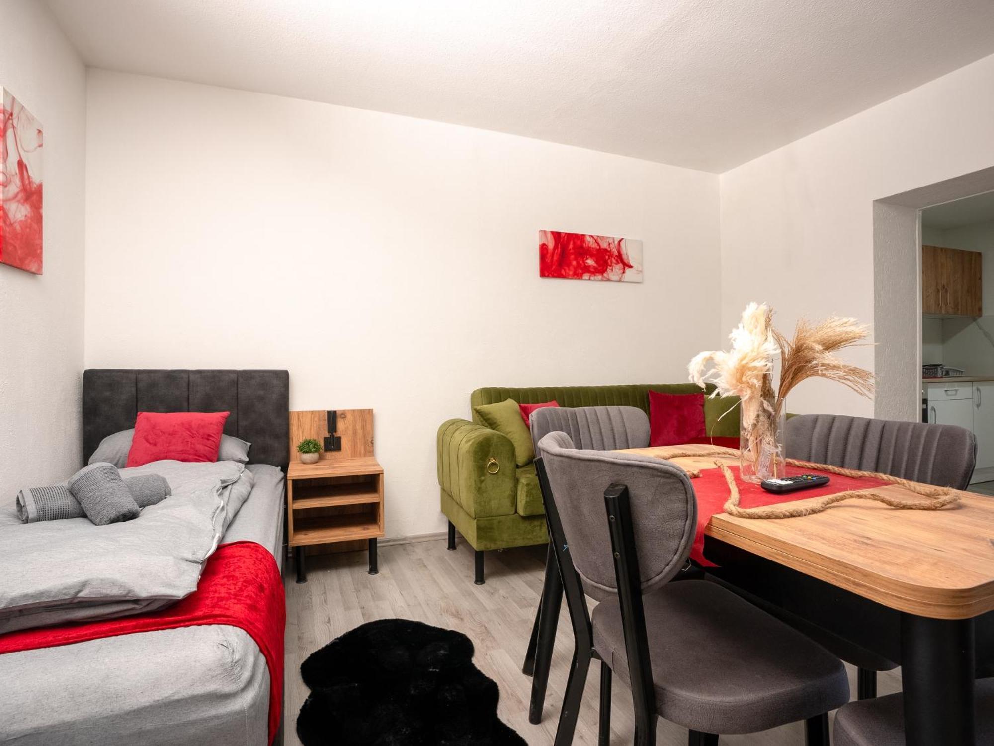 Serviceroom24 - Apartment 4 In Herten Wlan - Smart-Tv - 24-7 Check-In Und Kueche Экстерьер фото